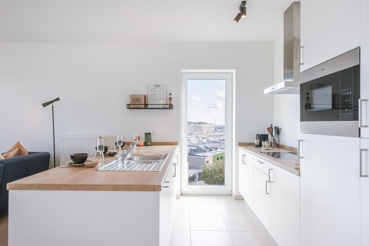Huswell - Lovely New Apartment At The Harbor + Parking Brugia Zewnętrze zdjęcie